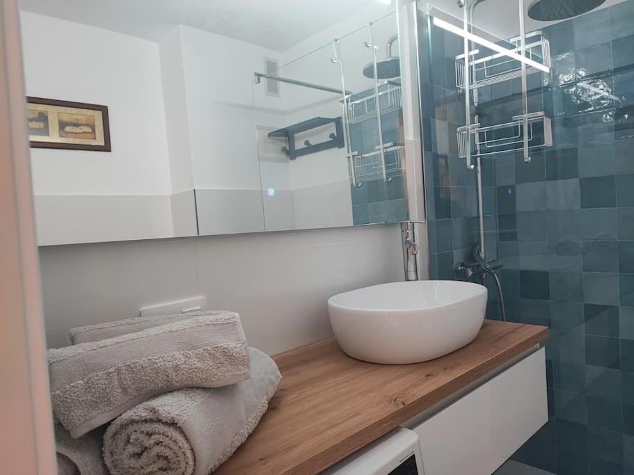 3Min Walk Playa Del Ingles Apartment Сан-Бартоломе Экстерьер фото